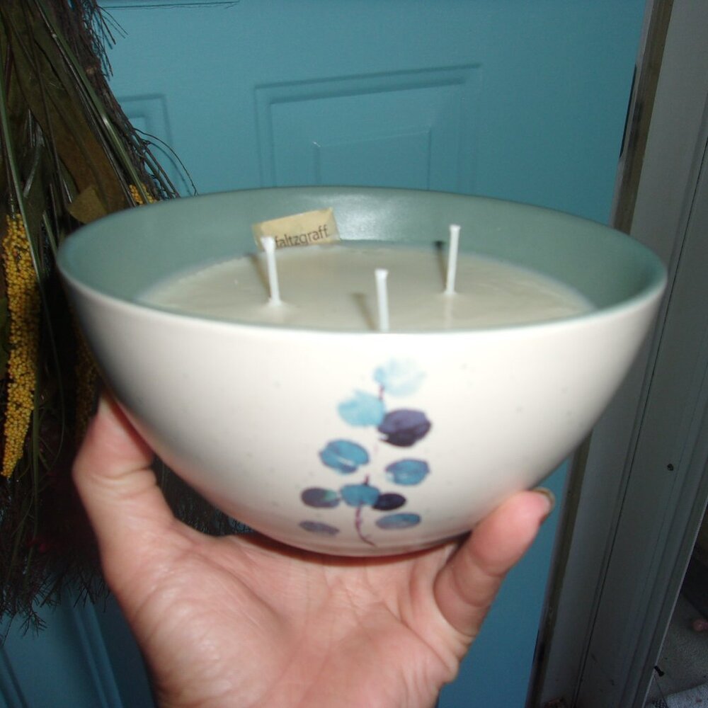 Pfaltzgraff Floral Blue 3 wick hand poured Candle